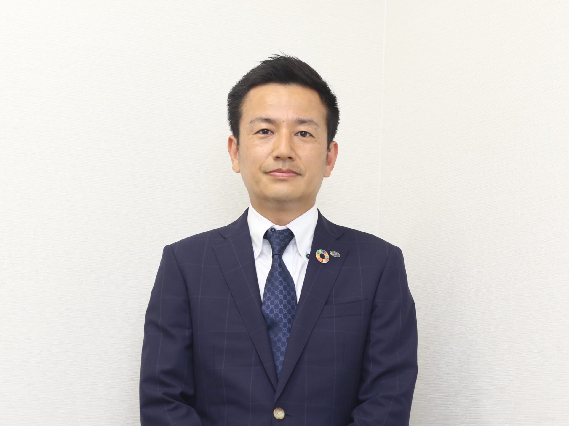 中村 英士