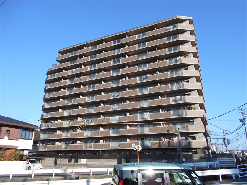 サンマンションアトレ伊勢岡本